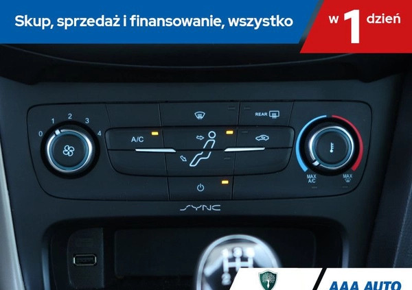 Ford Focus cena 39000 przebieg: 138940, rok produkcji 2017 z Borek Wielkopolski małe 232